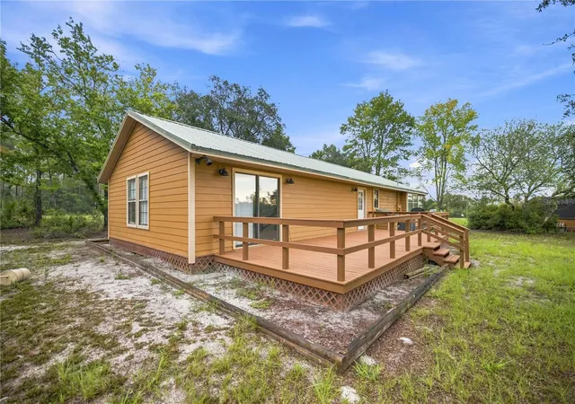 Photo 5 of Single family home for sale at 130 Finley Ln, Hawthorne, FL 32640 | MLS# OM731144 | Listing updated on 2026-08-28