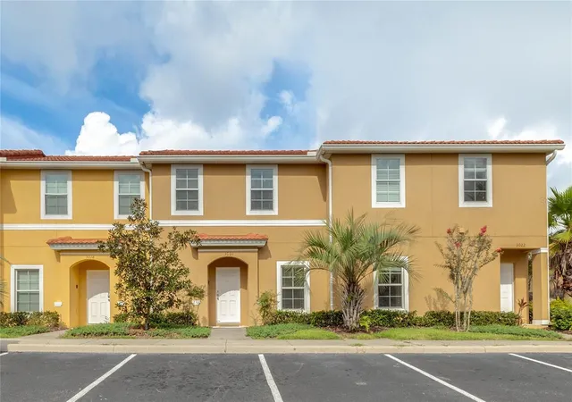 Photo 23 of Townhouse for sale at 3020 Bird Of Paradise Ln, Kissimmee, FL 34747 | MLS# O6436878 | Listing updated on 2026-08-28