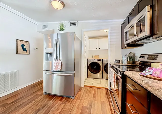 Photo 3 of Manufactured home for sale at 14446 Shangrila Ln, Odessa, FL 33556 | MLS# W7888944 | Listing updated on 2026-10-05