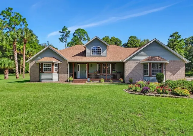 Single family home for sale at 1925 Glenwood Oaks Ln, DELAND, FL 32720 | MLS# V4950925