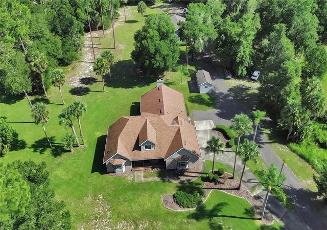 Photo 1 of Single family home for sale at 1925 Glenwood Oaks Ln, Deland, FL 32720 | MLS# V4950925 | Listing updated on 2026-09-17