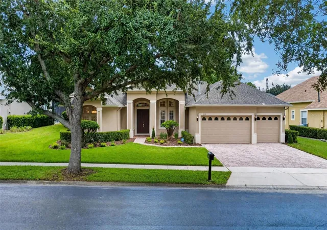 Photo 2 of Sale Pending at 3715 Sir Andrew St, Orlando, FL 32835 | MLS# O6436889 | Listing updated on 2026-08-30