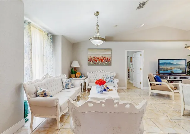 Photo 4 of Single family home for sale at 411 Mallard Wy, Poinciana, FL 34759 | MLS# S5156396 | Listing updated on 2026-08-27