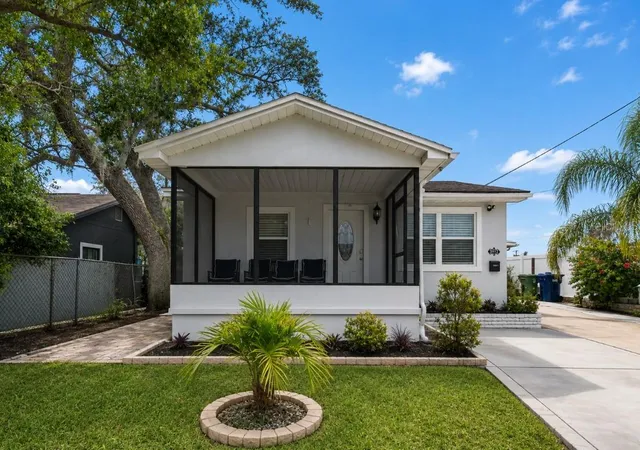 Photo 1 of Single family home for sale at 8912 N 40th St, Tampa, FL 33604 | MLS# TB8542866 | Listing updated on 2026-08-29