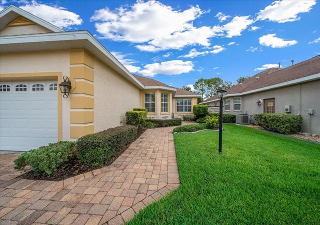 Photo 2 of Single family home for sale at 8569 Sw 88th Loop, Ocala, FL 34481 | MLS# OM731151 | Listing updated on 2026-09-05