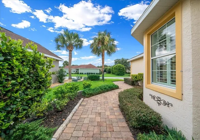 Photo 4 of Single family home for sale at 8569 SW 88th Loop, Ocala, FL 34481 | MLS# OM731151 | Listing updated on 2026-09-05