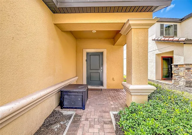 Photo 3 of Single family home for sale at 5485 Misty Oak Cir, Davenport, FL 33837 | MLS# O6436907 | Listing updated on 2026-10-04