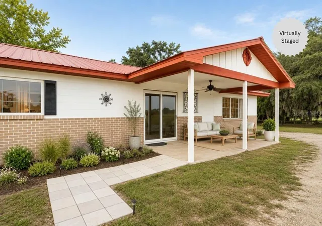 Photo 1 of Single family home for sale at 1750 Sw 17th Terrace, Bell, FL 32619 | MLS# GC543037 | Listing updated on 2026-09-28