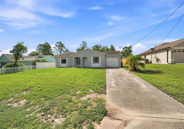 Photo 4 of Single family home for sale at 13246 Asbury St, Spring Hill, FL 34609 | MLS# W7888949 | Listing updated on 2026-08-28