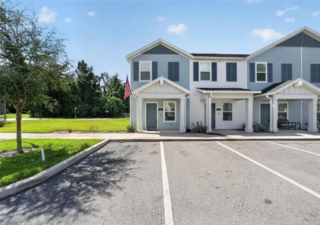 Townhouse for sale at 3409 SW 34th Avenue Cir #16, OCALA, FL 34474 | MLS# OM731156