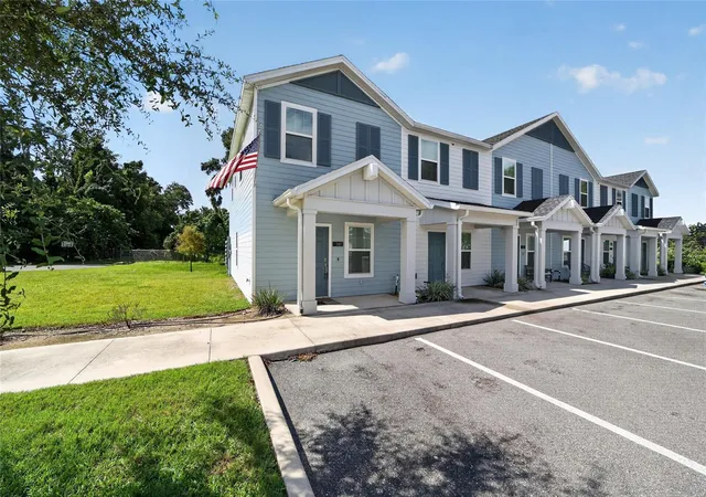 Photo 2 of Townhouse for sale at 3409 SW 34th Avenue Cir #16, Ocala, FL 34474 | MLS# OM731156 | Listing updated on 2026-09-04