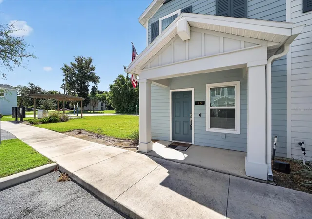 Photo 4 of Townhouse for sale at 3409 SW 34th Avenue Cir #16, Ocala, FL 34474 | MLS# OM731156 | Listing updated on 2026-09-04