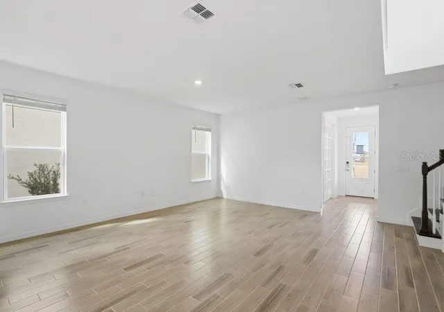 Photo 3 of Single family home for sale at 16050 Honey Harvest St, Winter Garden, FL 34787 | MLS# O6436917 | Listing updated on 2026-08-27