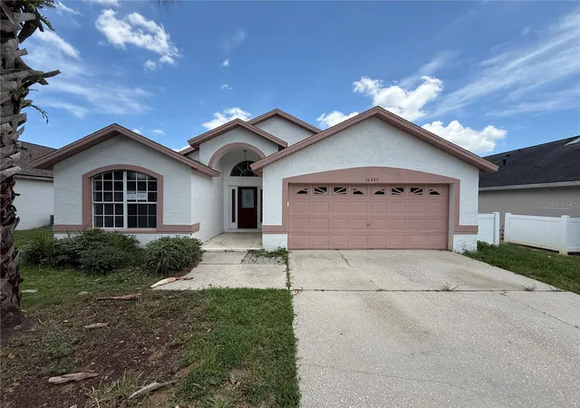 Photo 1 of Single family home for sale at 16049 Magnolia Hill St, Clermont, FL 34714 | MLS# O6436940 | Listing updated on 2026-08-27