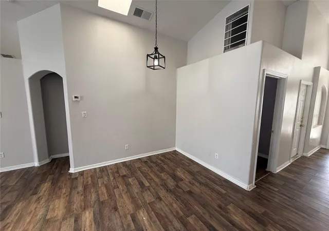 Photo 4 of Single family home for sale at 16049 Magnolia Hill St, Clermont, FL 34714 | MLS# O6436940 | Listing updated on 2026-08-27