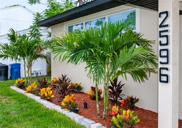 Photo 3 of Single family home for sale at 2596 Columbus Way S, Saint Petersburg, FL 33712 | MLS# TB8542903 | Listing updated on 2026-10-14