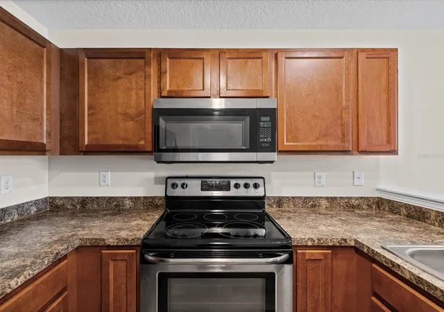 Photo 3 of Single family home for sale at 7454 Mohawk Trl, Spring Hill, FL 34606 | MLS# W7888953 | Listing updated on 2026-10-04