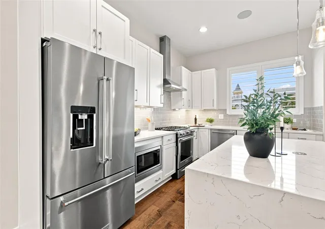 Photo 1 of Townhouse for sale at 931 Arlington Ave N, St Petersburg, FL 33705 | MLS# TB8542910 | Listing updated on 2026-10-10