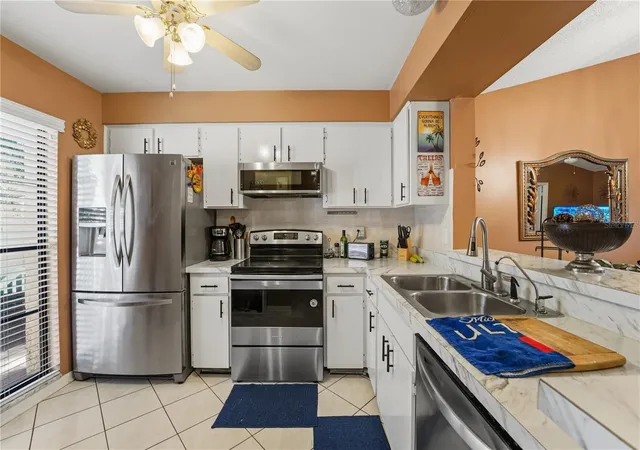 Photo 3 of Condo for sale at 317 Knottwood Ct #317, Sun City Center, FL 33573 | MLS# TB8542912 | Listing updated on 2026-08-31