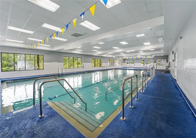 Listing Photo 2 - Condo for sale in building located at 317 Knottwood Ct, SUN CITY CENTER, FL 33573 - Unit #317
