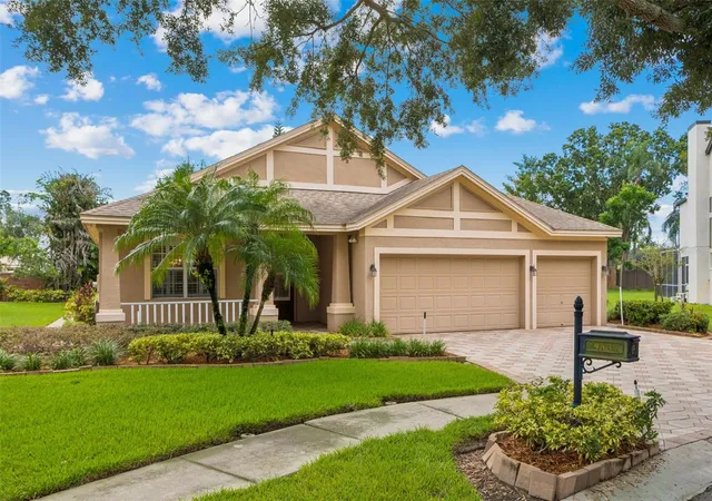 Photo 2 of Single family home for sale at 9703 Hidden Cove Ct, Tampa, FL 33618 | MLS# TB8542921 | Listing updated on 2026-09-12
