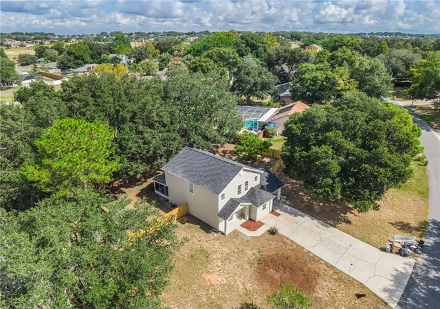 Photo 3 of Single family home for sale at 11424 Mandarin Dr, Clermont, FL 34711 | MLS# O6436954 | Listing updated on 2026-08-31