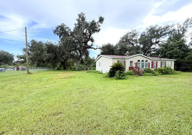 Photo 2 of Manufactured home for sale at 36910 Sunshine Rd, Zephyrhills, FL 33541 | MLS# GC543043 | Listing updated on 2026-08-28