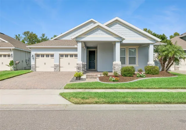 Photo 1 of Single family home for sale at 1060 Wood Dale Cir, Oviedo, FL 32765 | MLS# O6436971 | Listing updated on 2026-09-14