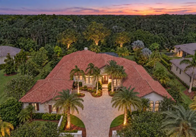 Photo 2 of Single family home for sale at 8435 Lindrick Ln, Bradenton, FL 34202 | MLS# A4704204 | Listing updated on 2026-09-19