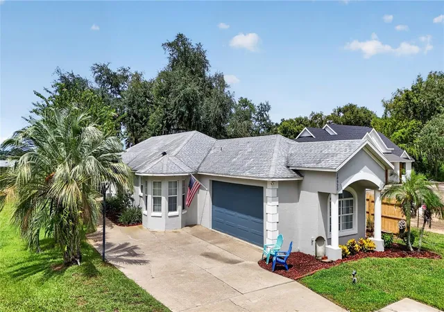 Photo 1 of Single family home for sale at 19923 W Eldorado Dr, Eustis, FL 32736 | MLS# G5117026 | Listing updated on 2026-08-29