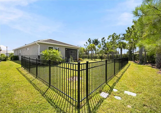 Photo 2 of Single family home for sale at 20520 Bandera Pl, Venice, FL 34293 | MLS# A4704208 | Listing updated on 2026-08-30