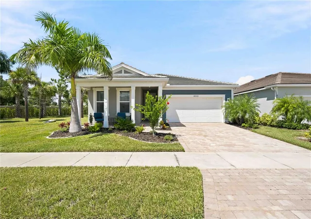 Photo 4 of Single family home for sale at 20520 Bandera Pl, Venice, FL 34293 | MLS# A4704208 | Listing updated on 2026-08-30