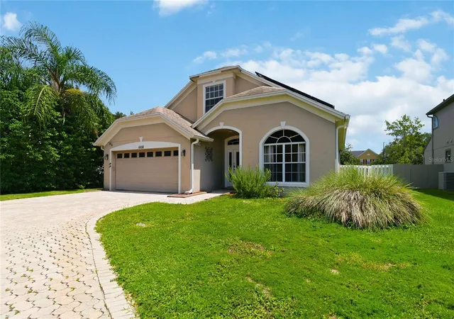 Photo 2 of Single family home for sale at 6658 Lake Pembroke Pl, Orlando, FL 32829 | MLS# O6436979 | Listing updated on 2026-09-12