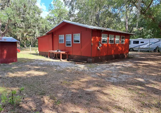 Photo 3 of Single family home for sale at 17010 Se 95Th St Rd, Ocklawaha, FL 32179 | MLS# OM731165 | Listing updated on 2026-09-22