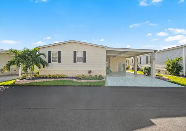 Photo 2 of Manufactured home for sale at 39 Emden Cir, Punta Gorda, FL 33950 | MLS# C7530040 | Listing updated on 2026-09-27