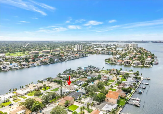 Photo 63 of Single family home for sale at 2053 Dolphin Blvd S, St Petersburg, FL 33707 | MLS# TB8542972 | Listing updated on 2026-09-14
