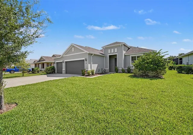 Photo 4 of Single family home for sale at 3087 Silvermines Ave, Ormond Beach, FL 32174 | MLS# O6436992 | Listing updated on 2026-09-23
