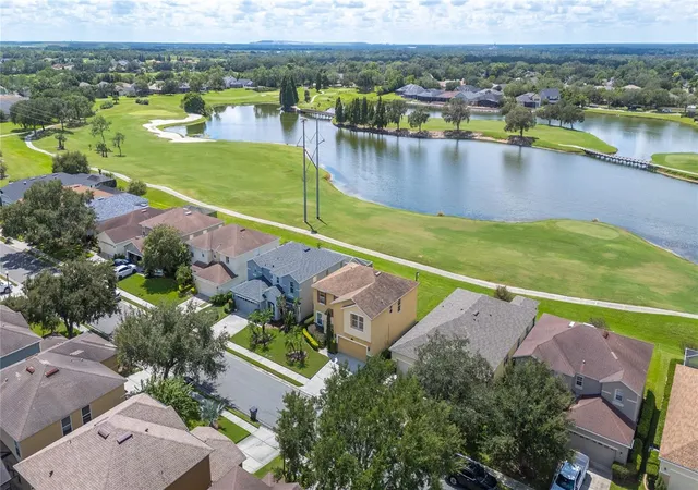 Photo 3 of Single family home for sale at 6937 Lake Eaglebrooke Dr, Lakeland, FL 33813 | MLS# L4964610 | Listing updated on 2026-09-28