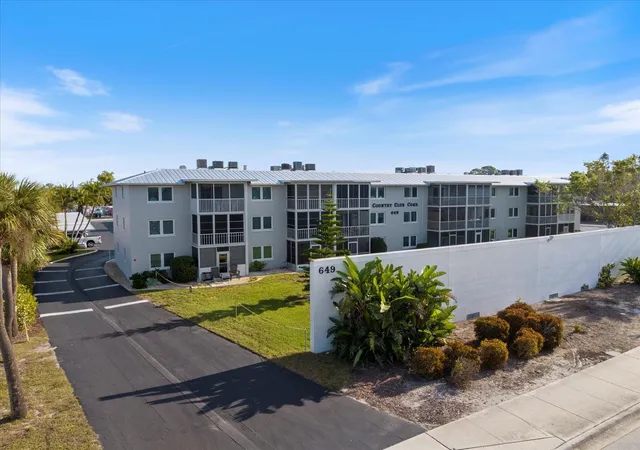 Photo 1 of Condo for sale at 649 S Tamiami Trl S #304, Venice, FL 34285 | MLS# N6145508 | Listing updated on 2026-08-30