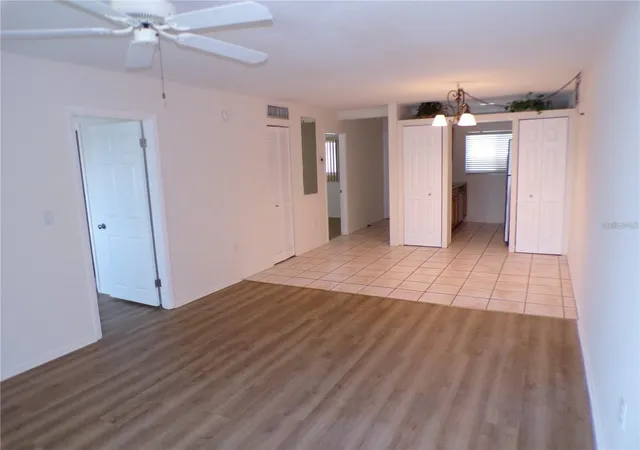 Listing Photo 3 - Condo for sale in building located at 649 S Tamiami Trl S, VENICE, FL 34285 - Unit #304