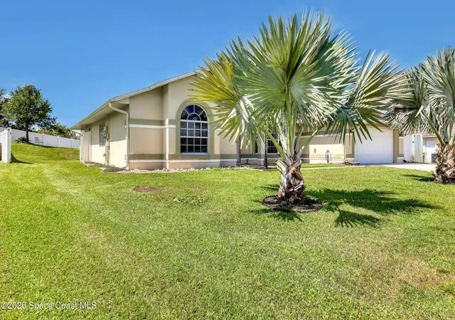 Photo 3 of Single family home for sale at 3975 Tangle Dr, Titusville, FL 32796 | MLS# O6437006 | Listing updated on 2026-09-25