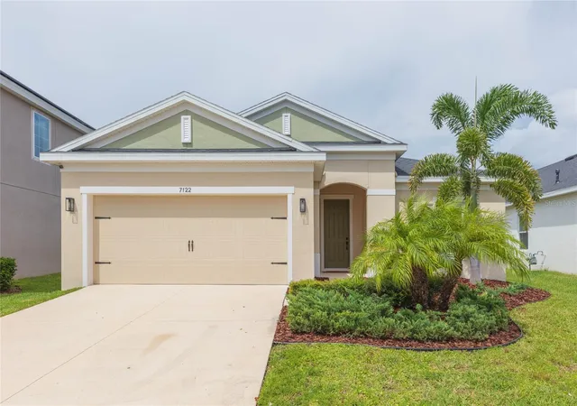 Photo 1 of Single family home for sale at 7122 Estero Ct, Apollo Beach, FL 33572 | MLS# TB8542989 | Listing updated on 2026-09-04