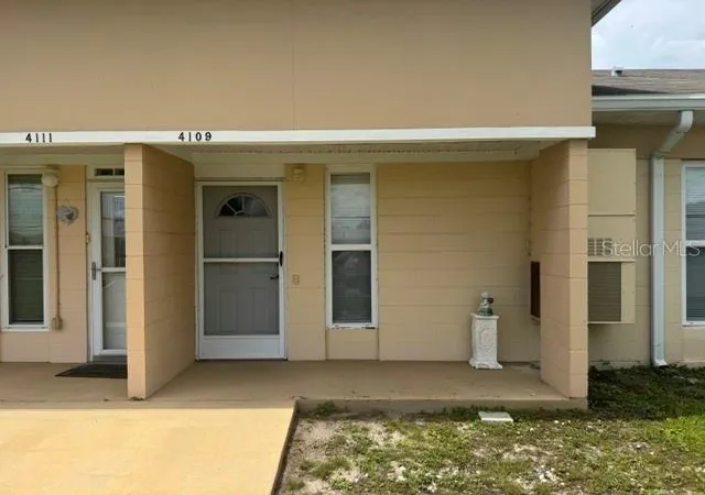 Photo 2 of Single family home for sale at 4109 Club Cir, Lakeshore, FL 33854 | MLS# TB8542994 | Listing updated on 2026-09-20
