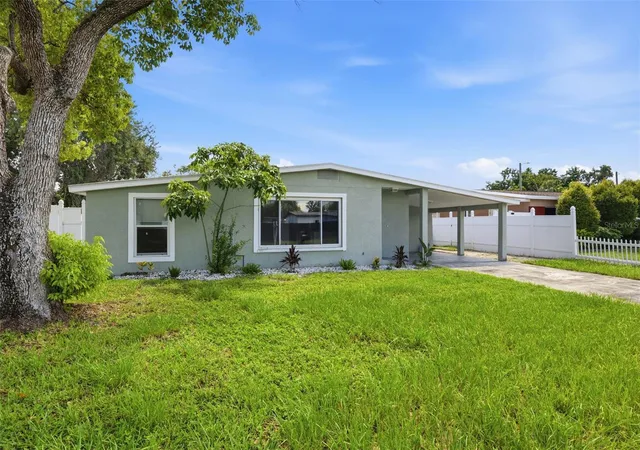 Photo 1 of Single family home for sale at 7806 Tanglewood Ln, Tampa, FL 33615 | MLS# TB8543001 | Listing updated on 2026-10-06
