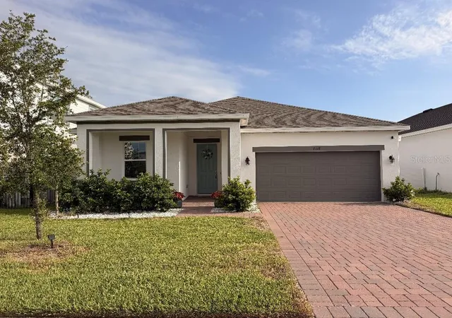 Photo 1 of Single family home for sale at 7118 Rolling Leaf Rd, Groveland, FL 34736 | MLS# TB8543005 | Listing updated on 2026-09-02