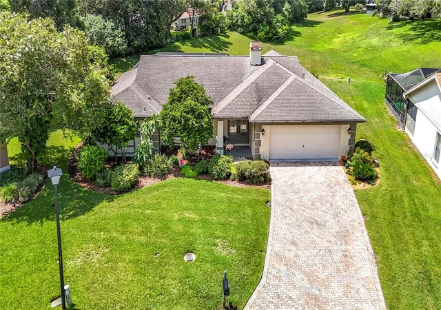 Photo 2 of Sale Pending at 8228 Golf Club Ct, Hudson, FL 34667 | MLS# W7888963 | Listing updated on 2026-09-01