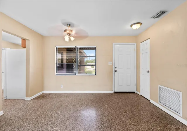 Photo 3 of Sale Pending at 1484 Viburnum Ln, Winter Park, FL 32792 | MLS# TB8543017 | Listing updated on 2026-09-07