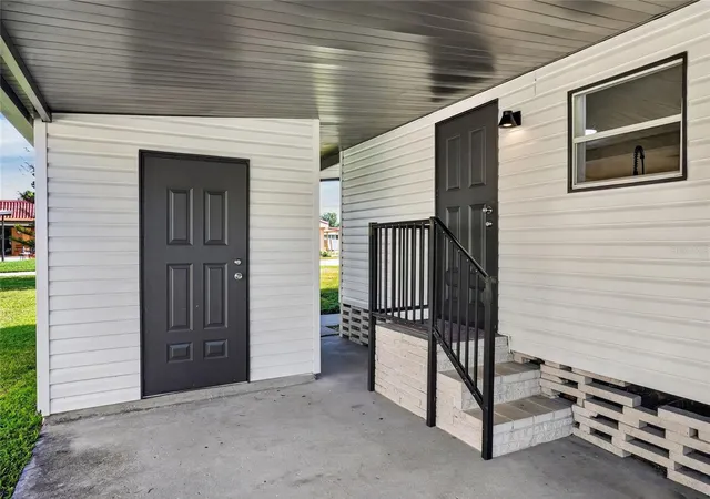 Photo 3 of Manufactured home for sale at 2055 S Floral Ave #55, Bartow, FL 33830 | MLS# B4902353 | Listing updated on 2026-10-17