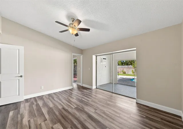 Photo 4 of Single family home for sale at 3276 Fox Hill Dr, Clearwater, FL 33761 | MLS# TB8543020 | Listing updated on 2026-10-13