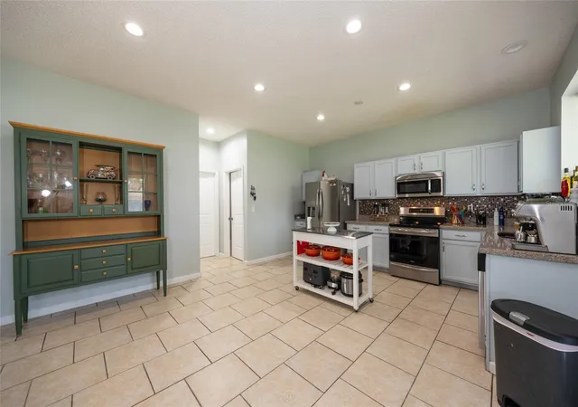 Photo 3 of Single family home for sale at 6 Rybark Ln, Palm Coast, FL 32164 | MLS# FC321014 | Listing updated on 2026-09-01